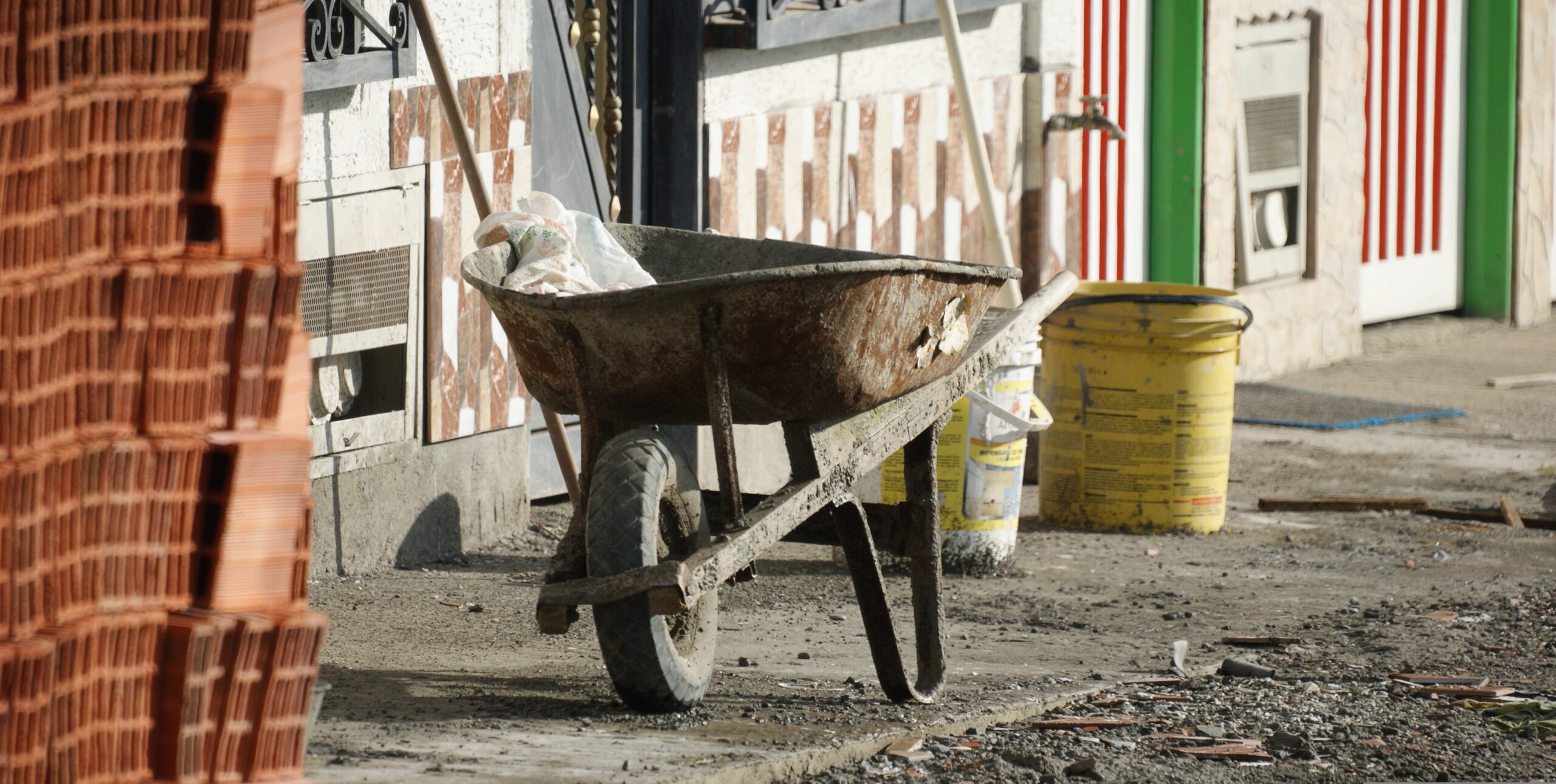 🏗️ Convocatoria Laboral para Albañiles, Ayudantes y Operarios de Construcción
